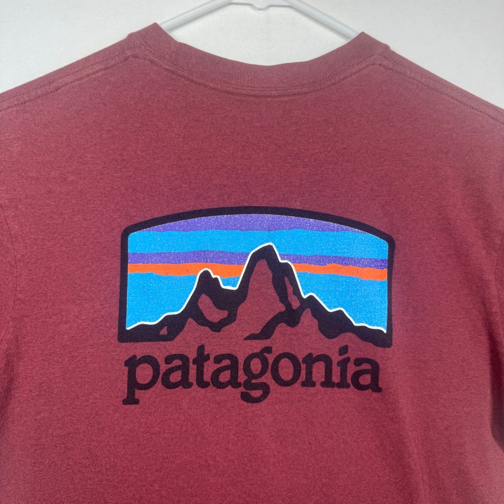 Patagonia Mens‎ Responsibili Tee Burgundy Graphic T Shirt Short Sleeve Sz XS